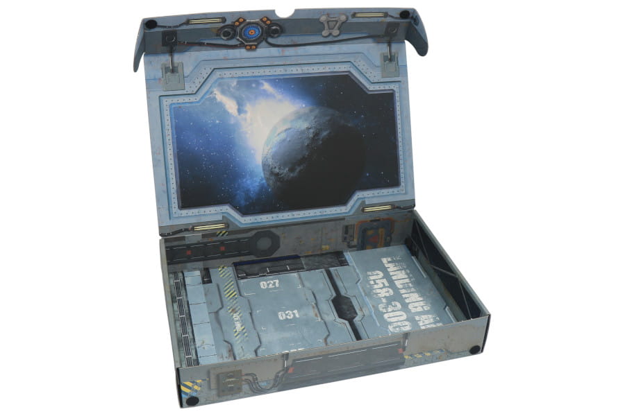 Vanguard Box with additional metal plate attached to the inner back side (Sci-fi) [SAFE-VB02S]